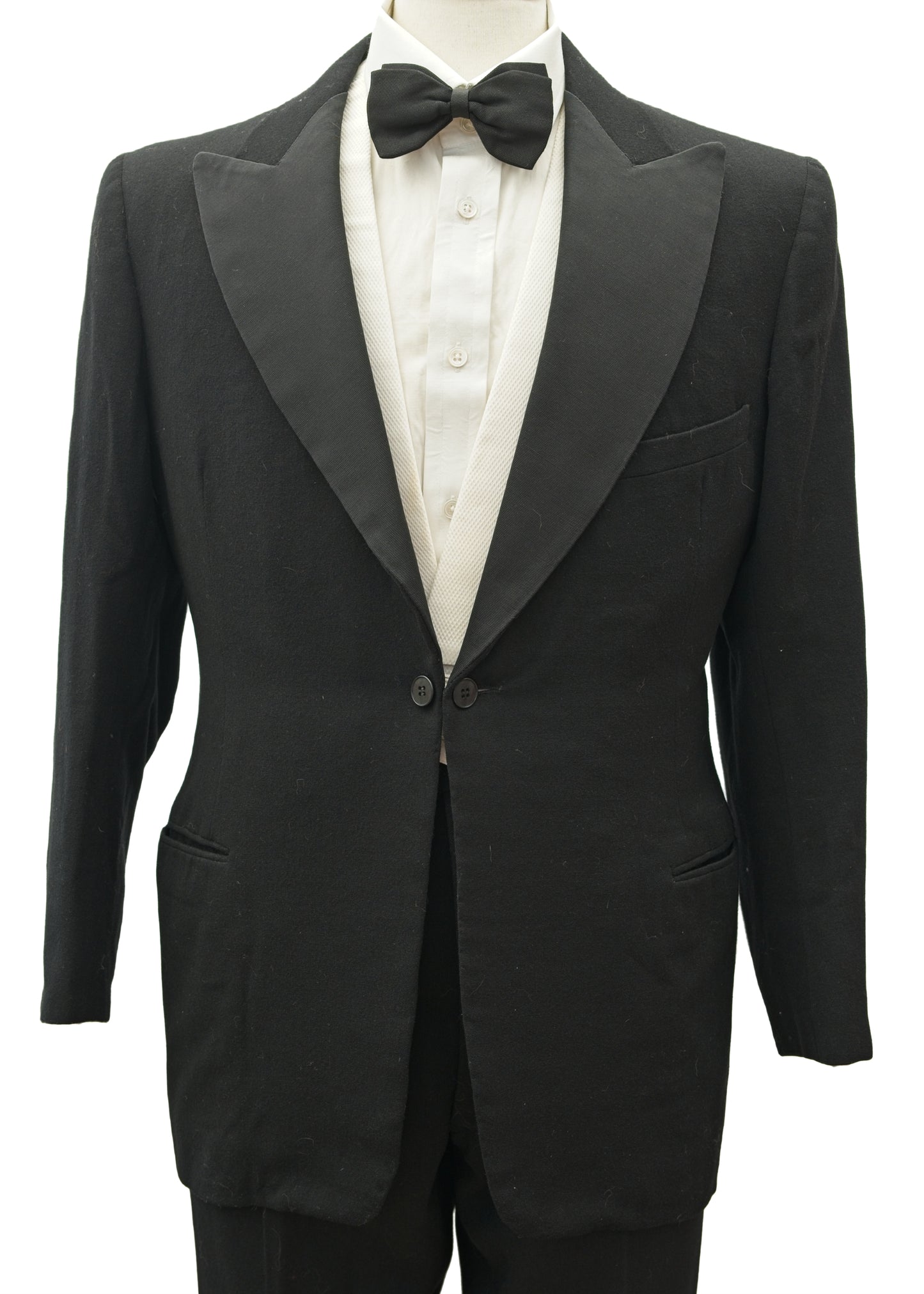 1930s Vintage Shawl Collar Tuxedo Dinner Jacket • Meldrums 38"
