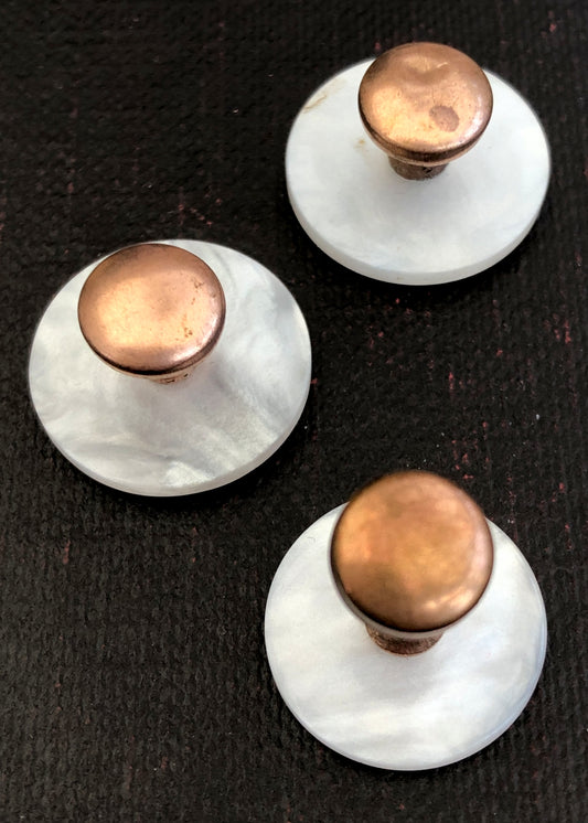 Three Vintage Edwardian Mother of Pearl Collar Stud Buttons