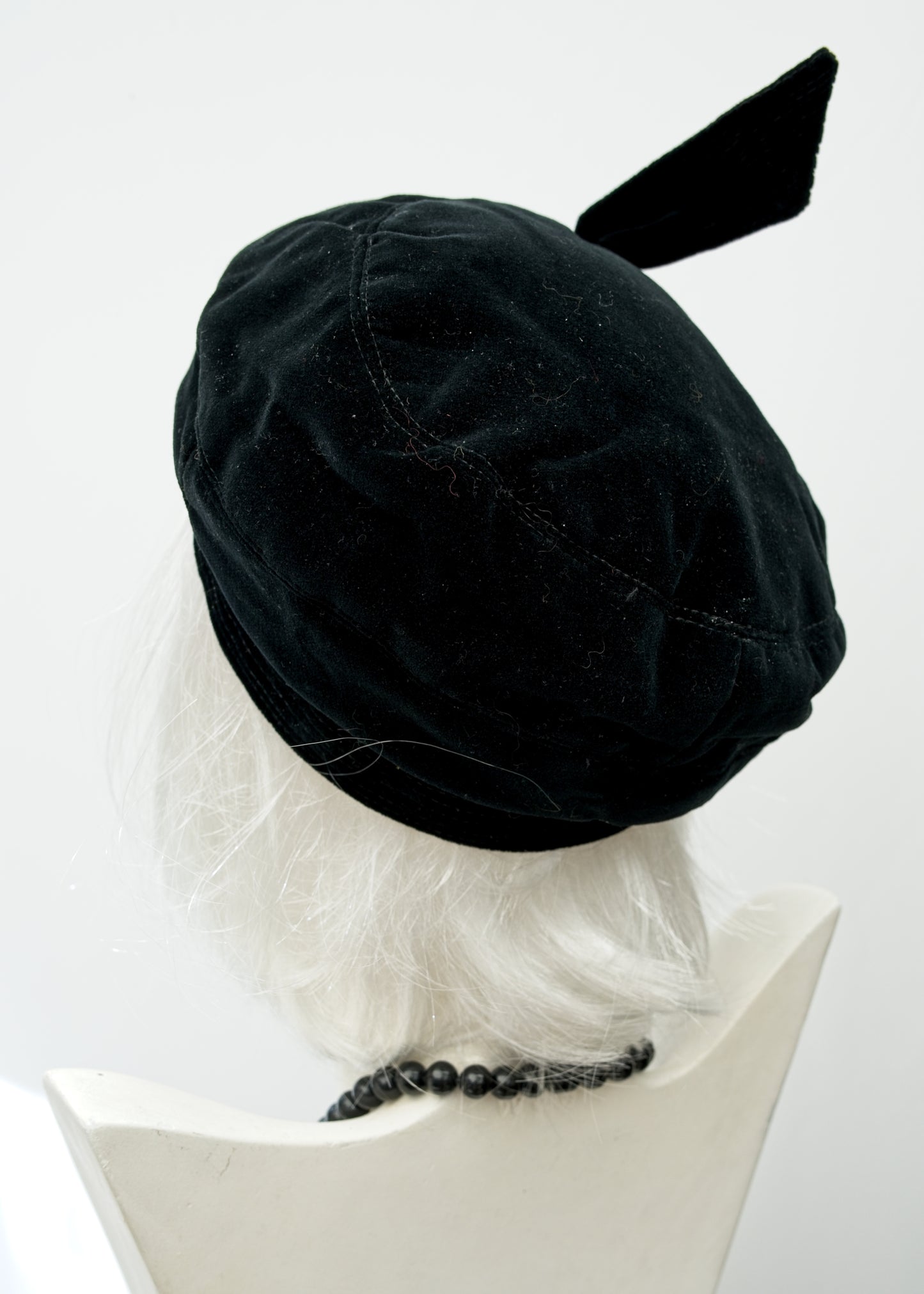Vintage 50s 60s Black Velvet Beret Hat • Tilt Hat