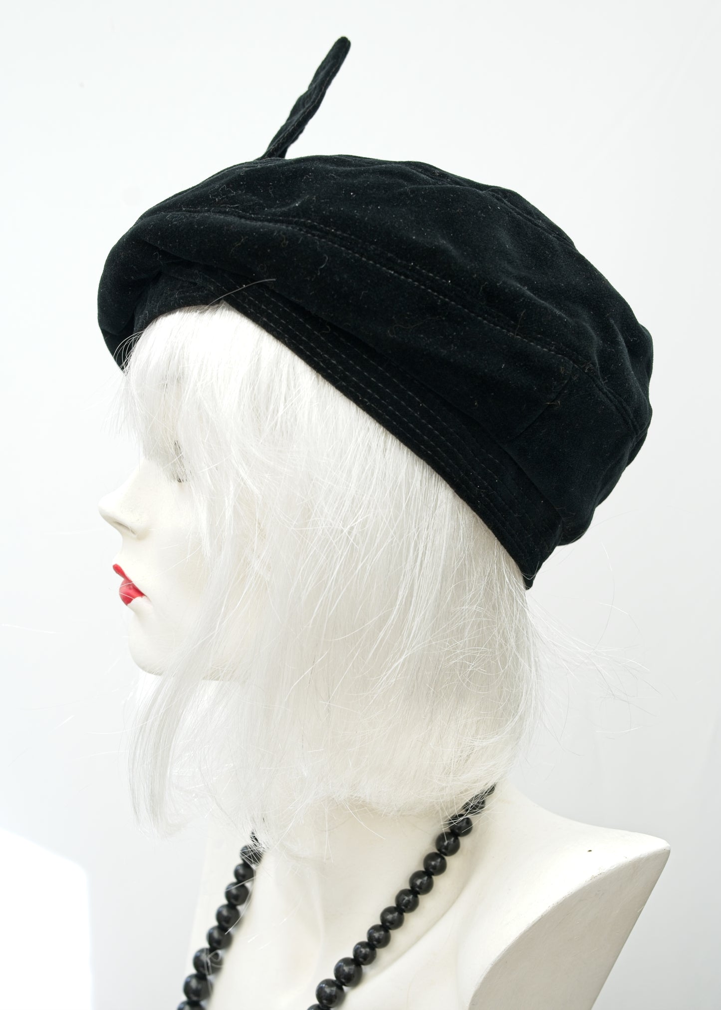 Vintage 50s 60s Black Velvet Beret Hat • Tilt Hat