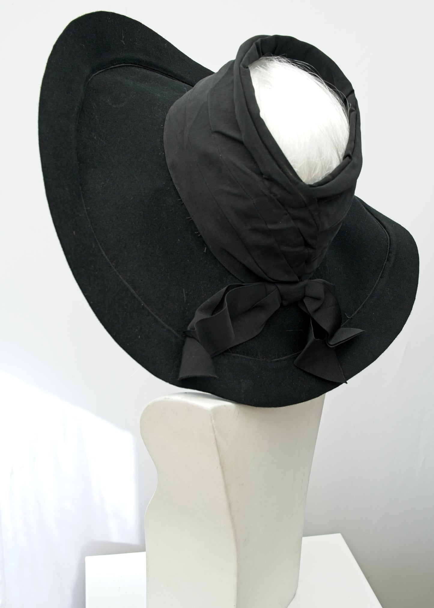 Vintage 40s Witchy Black Crown-Less Halo Hat • Sun Hat • Wide Brim Hat