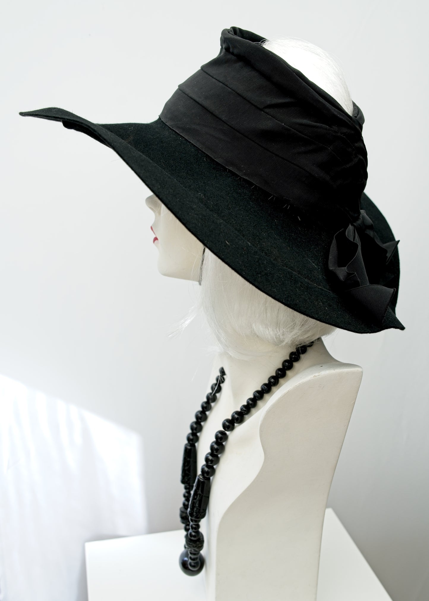 Vintage 40s Witchy Black Crown-Less Halo Hat • Sun Hat • Wide Brim Hat