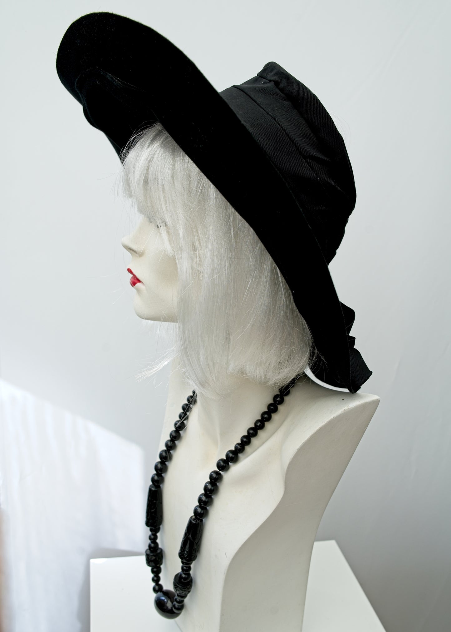 Vintage 40s Witchy Black Crown-Less Halo Hat • Sun Hat • Wide Brim Hat