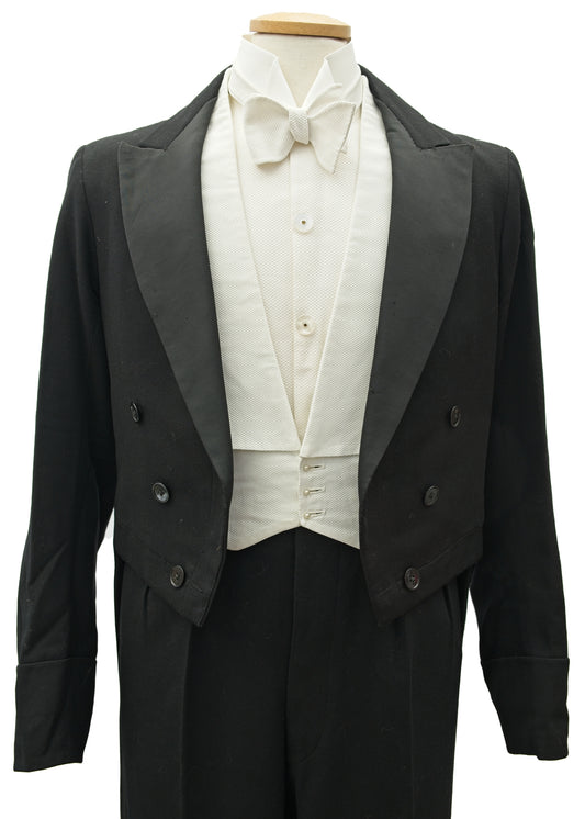 Vintage Victorian Formal Evening White Tie Tail Coat •  40"
