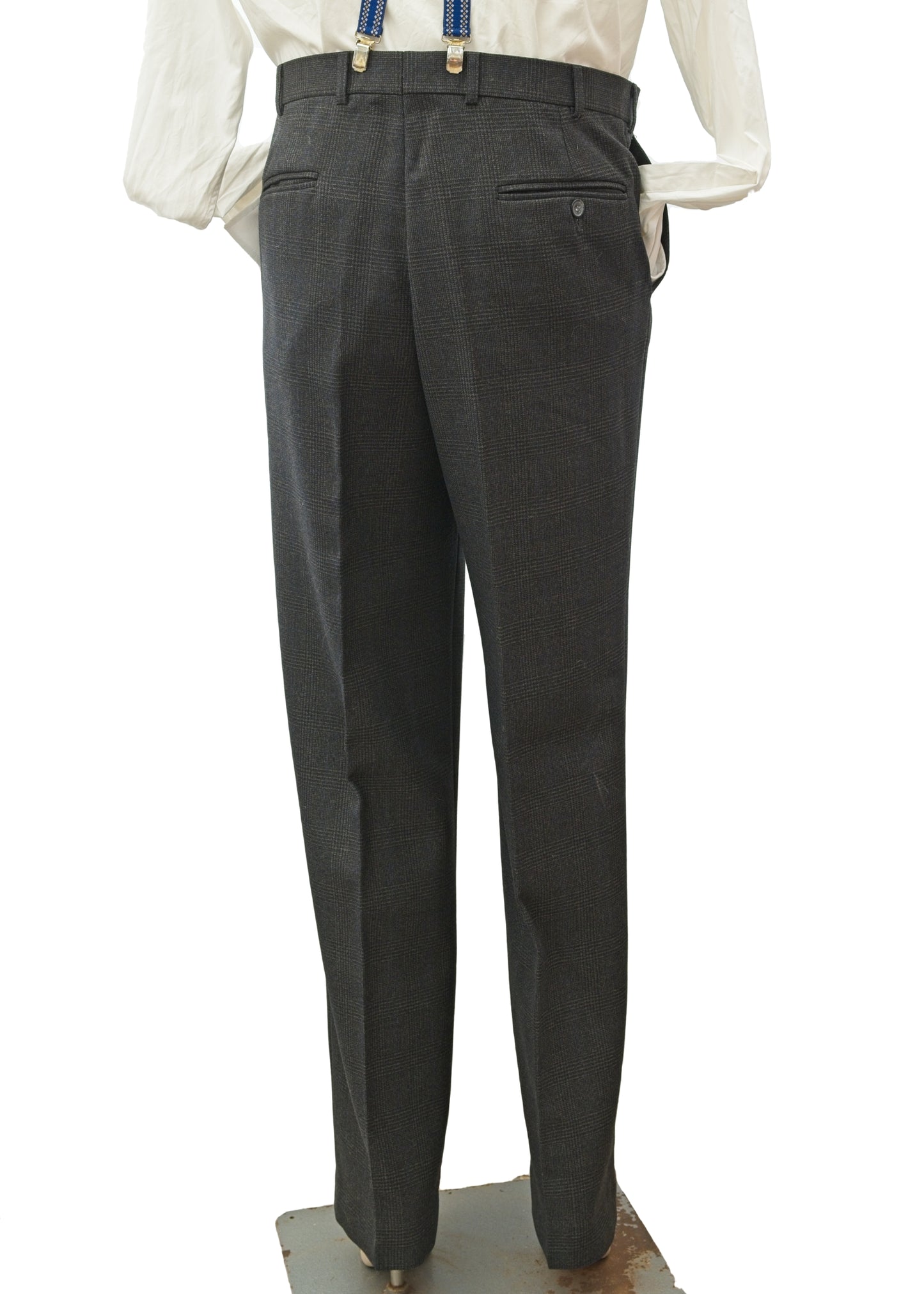 1960s Men's Vintage Charcoal Grey Check Suit 42”L • Centaur