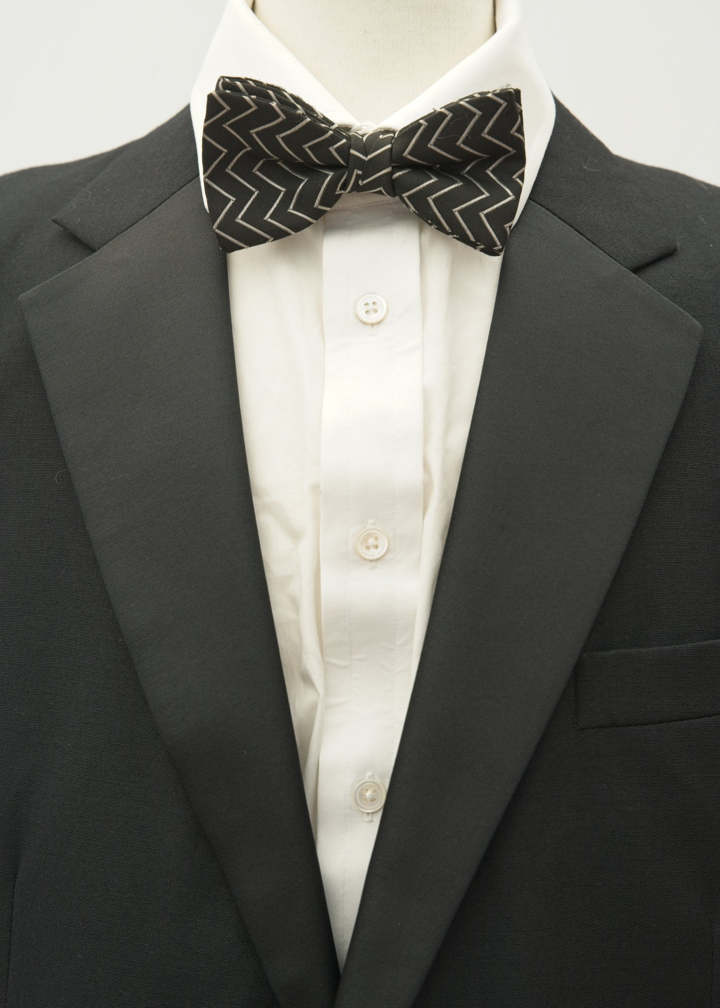 Vintage Black Dinner Suit • 2 Piece Tuxedo Suit 42R