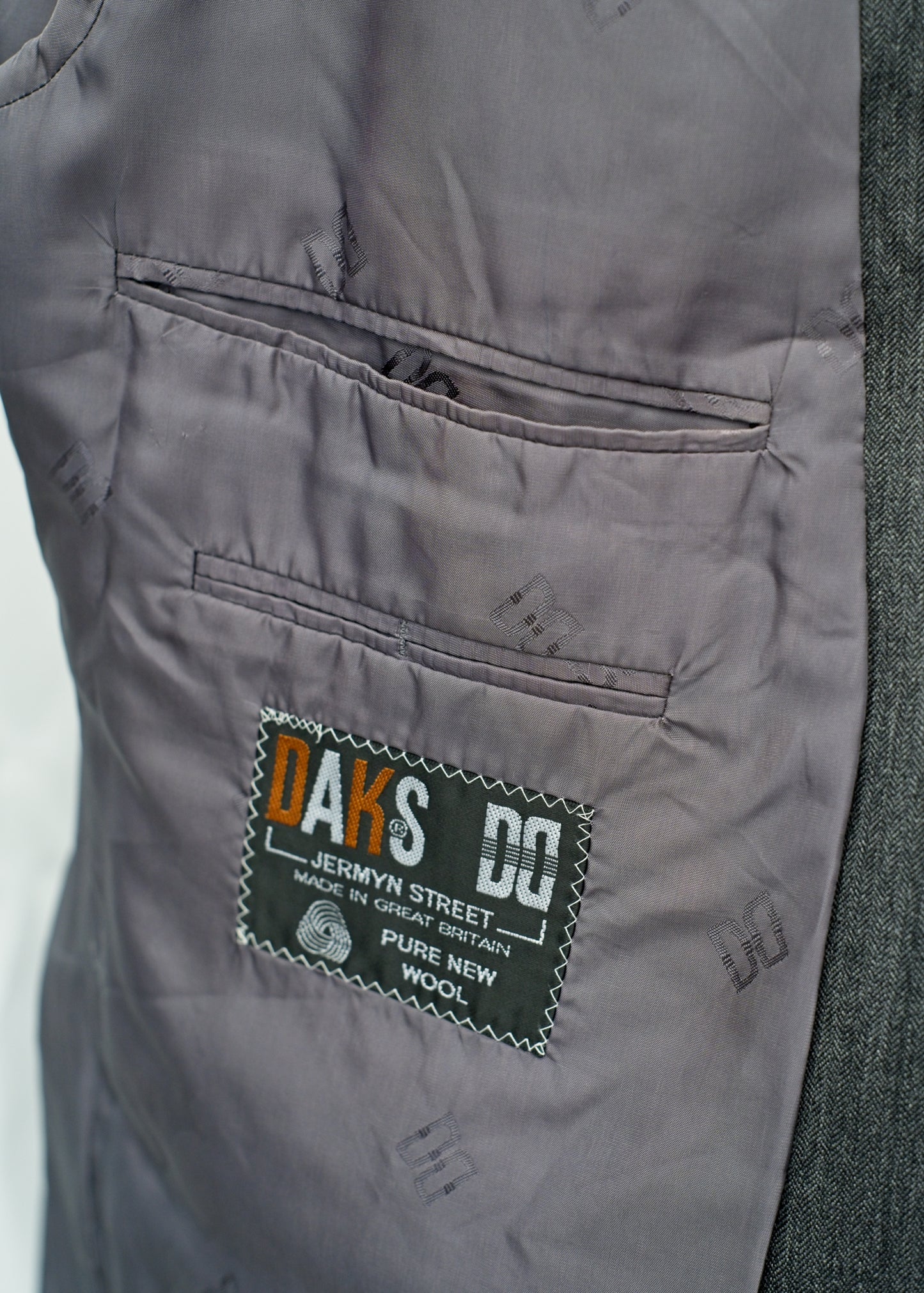 Men's Vintage DAKS Grey Single Breasted Jacket • 42S