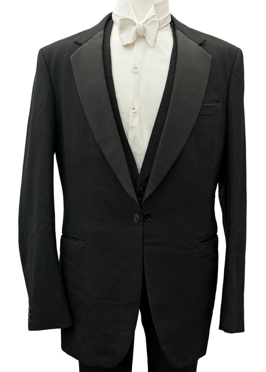 Men's Vintage 60s 3 Piece Tuxedo Dinner Suit 43" Long
