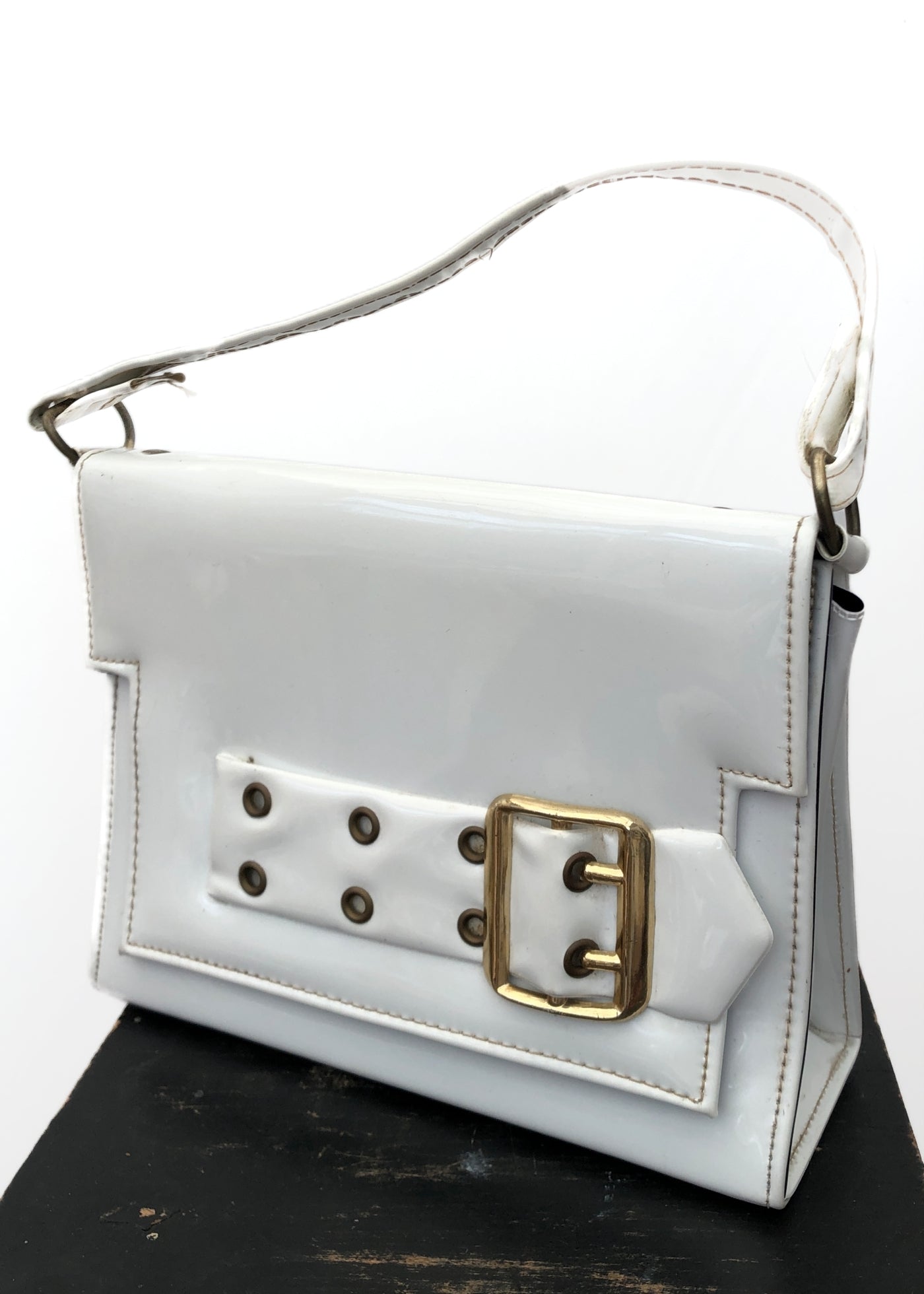 Vintage 60s White Patent Vinyl Shoulder Bag • Mod • Go Go – Top