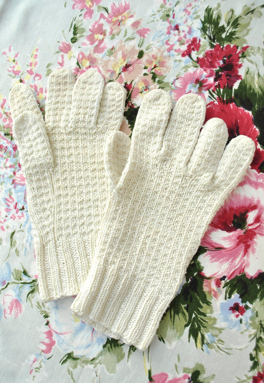Vintage Chunky Knit Gloves in a Large Size • Men's Gloves