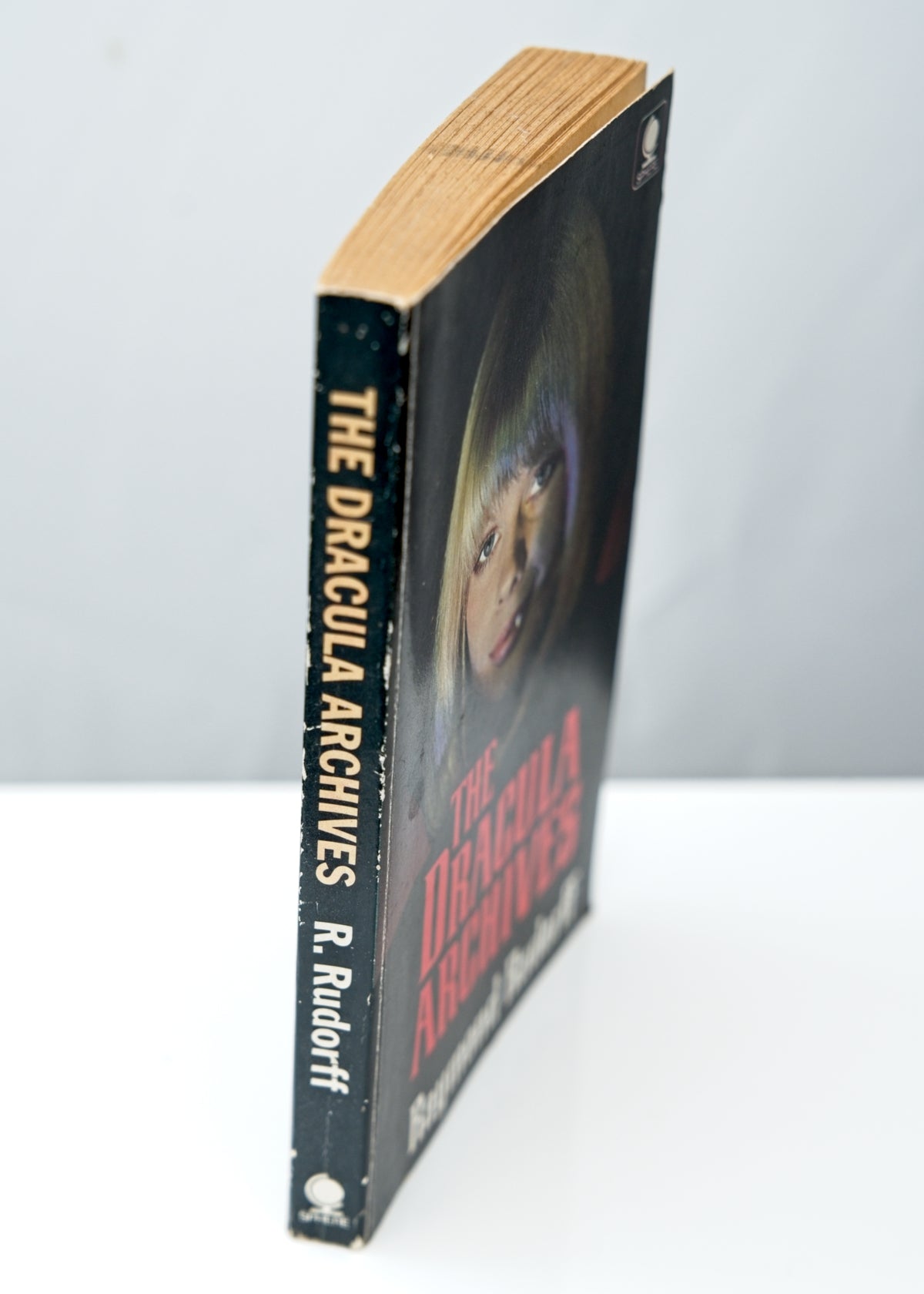 The Dracula Archives, • Raymond Rudorff • 1973, Paperback
