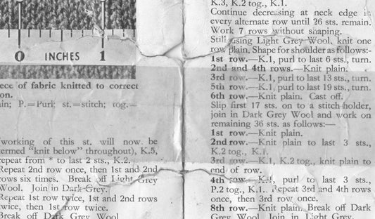 1930s Short Sleeve Sweater Patons 880 Knitting Pattern • 32"