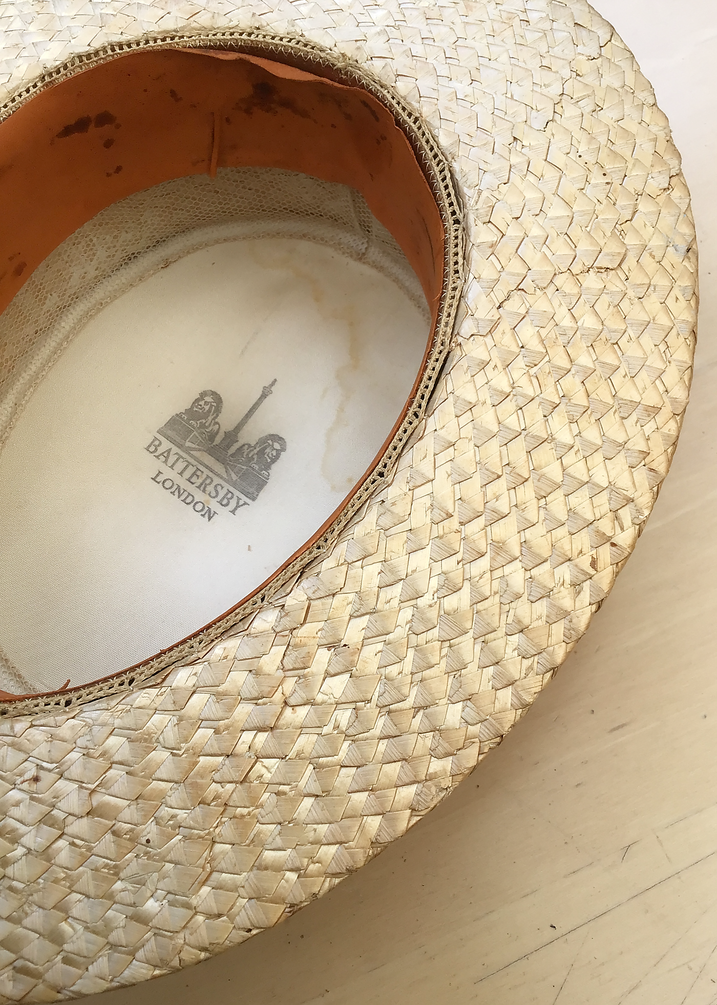 Men's Vintage Battersby Straw Boater Hat • Wounded