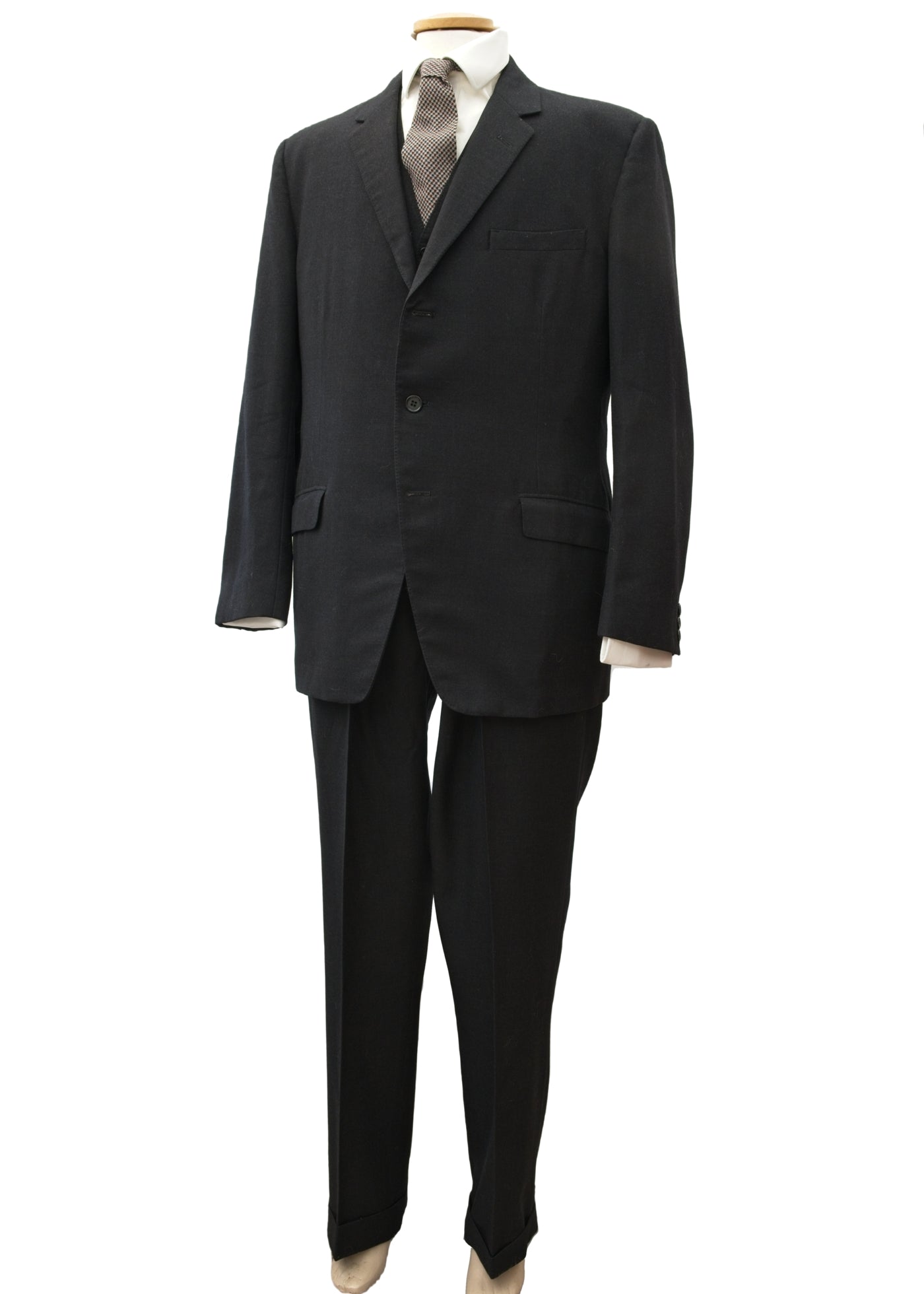 1960s Men's Vintage Charcoal Grey 3 Piece Suit • Berwin 44”