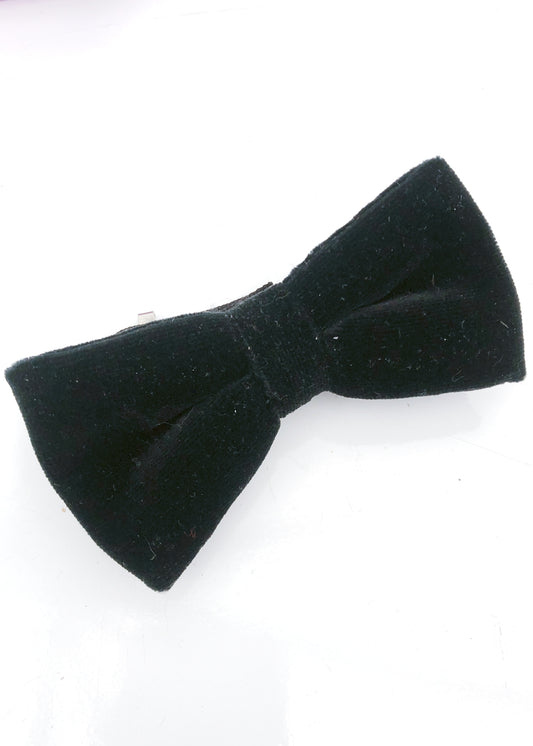 70s Vintage Black Velvet Bow Tie • Adjustable