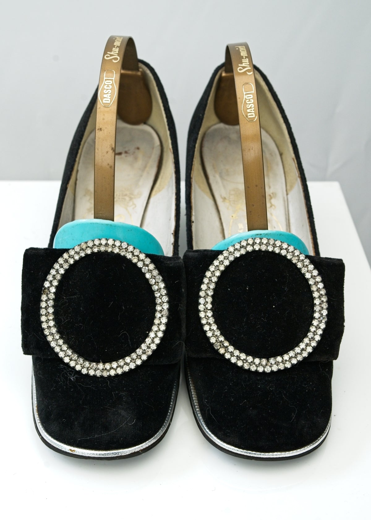 1960s Vintage Black Velvet Rhinestone Buckle Pilgrim Shoes • 5 1/2
