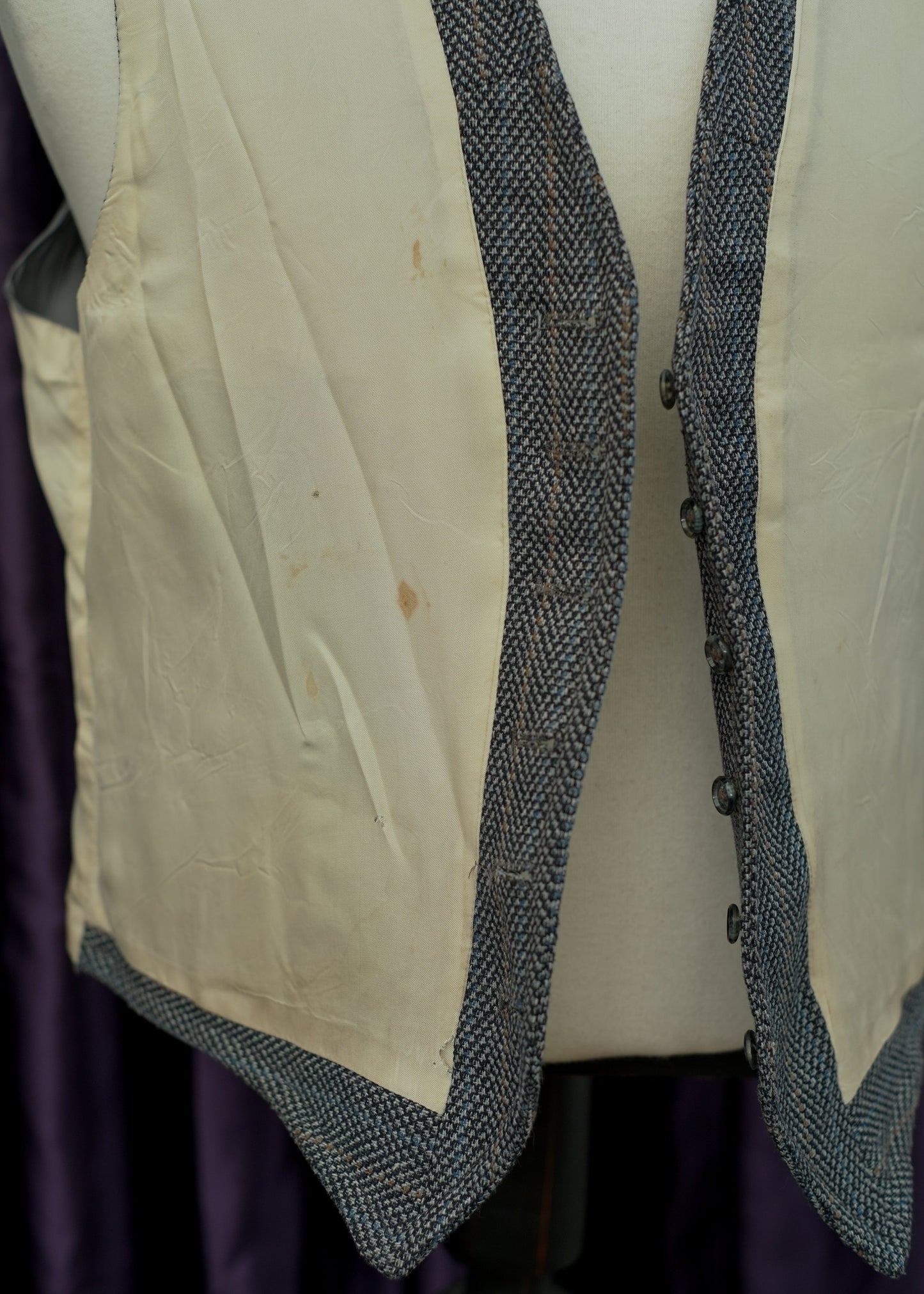 Vintage Textured Wool Tweed Waistcoat • 4 Pockets • 42"