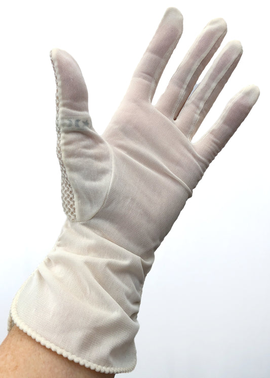 1960s Vintage Cream Lacey Net Bracelet Length Day Gloves • Church Gloves