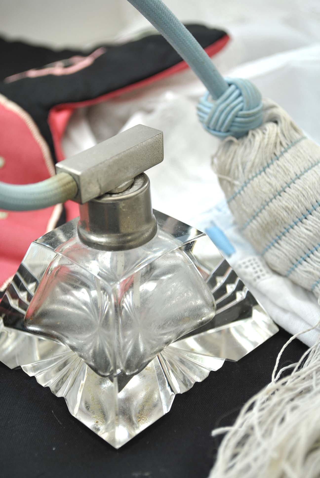 1930s Vintage Art Deco Lead Crystal Perfume Atomiser Bottle – Top