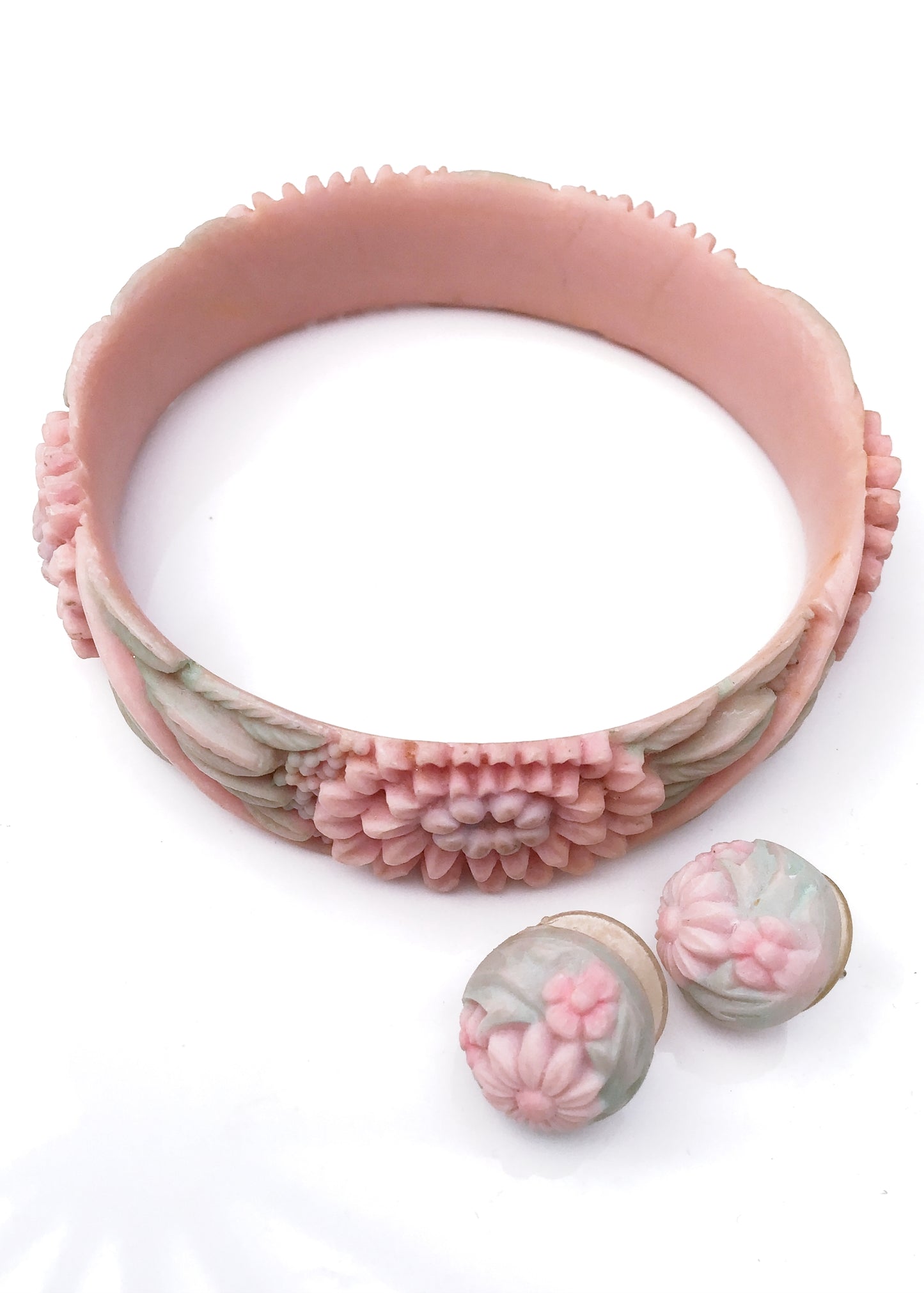 Retro Floral Carved Resin Bangle • Pink and Green