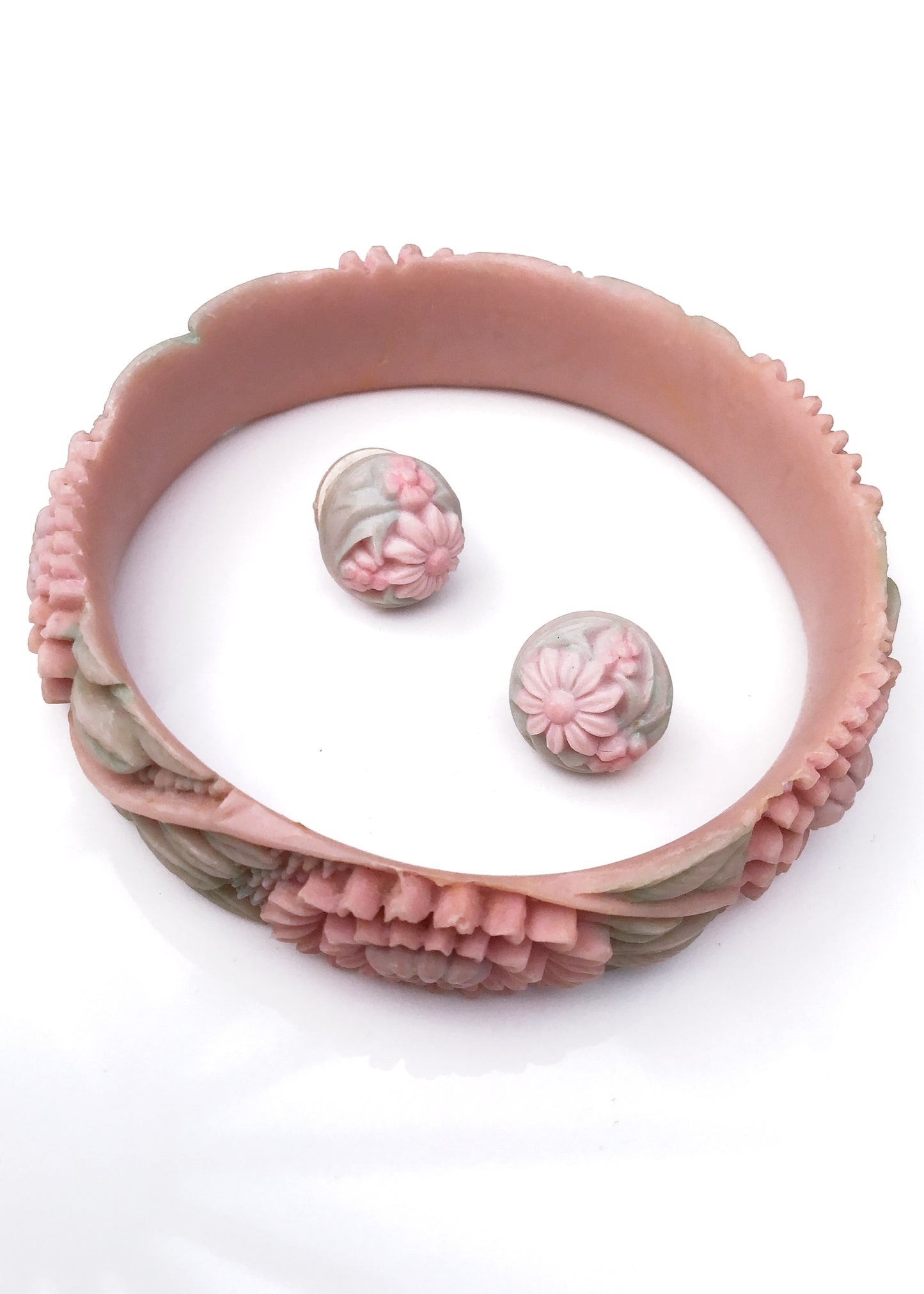 Retro Floral Carved Resin Bangle • Pink and Green