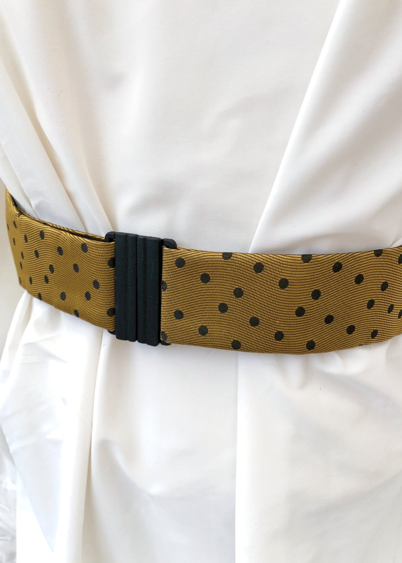 Preloved Frederick Theak Gold Polka Dot Bow Tie + Cummerbund Set