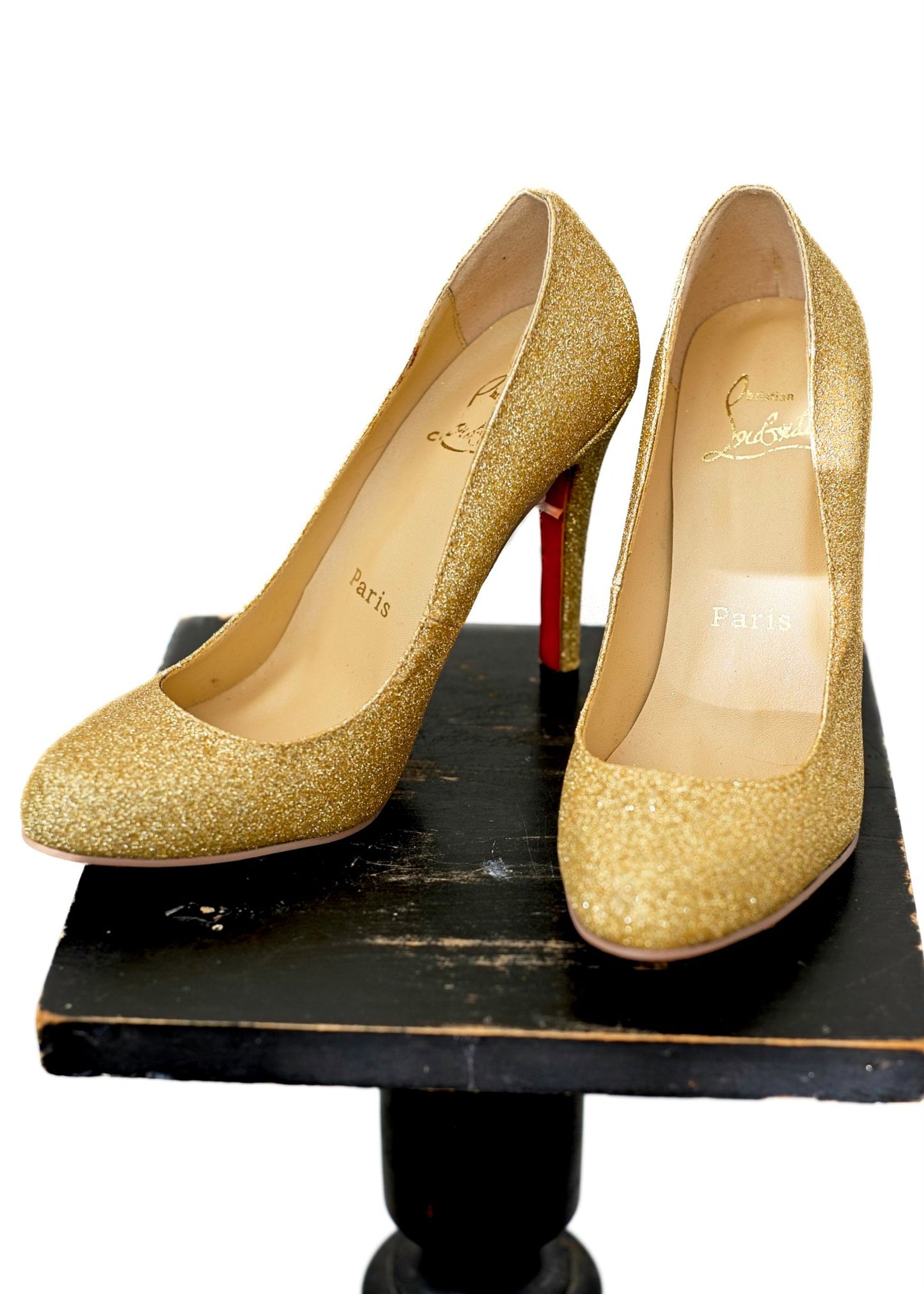 Fabulous Gold Glitter Fifi Pumps Louboutin Shoes • Size 37