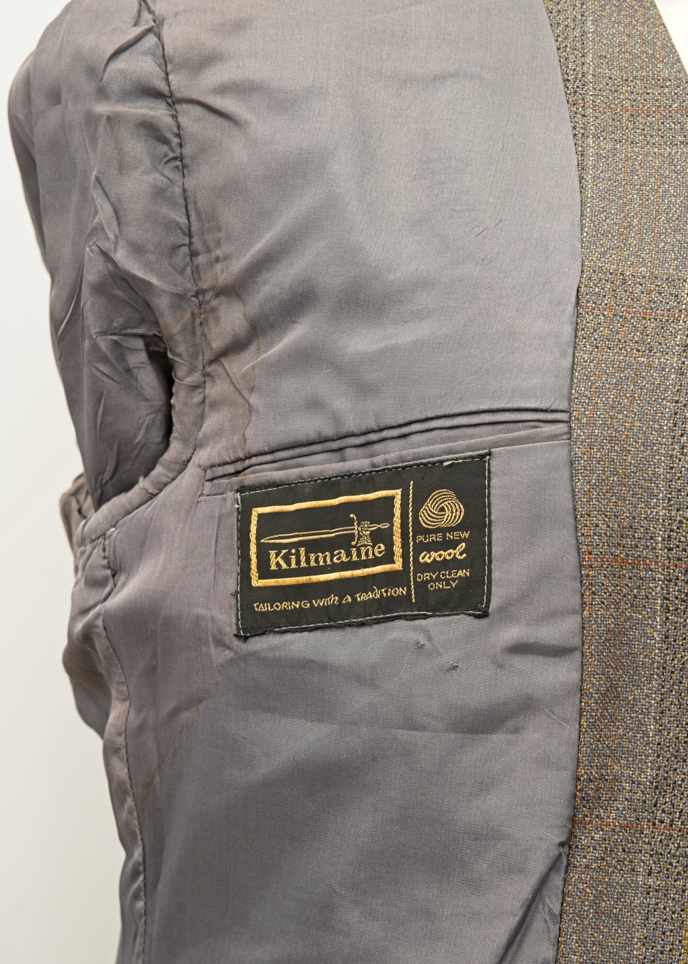 Vintage 70s 2 Piece Kilmaine Grey Check Wool Suit • 44"