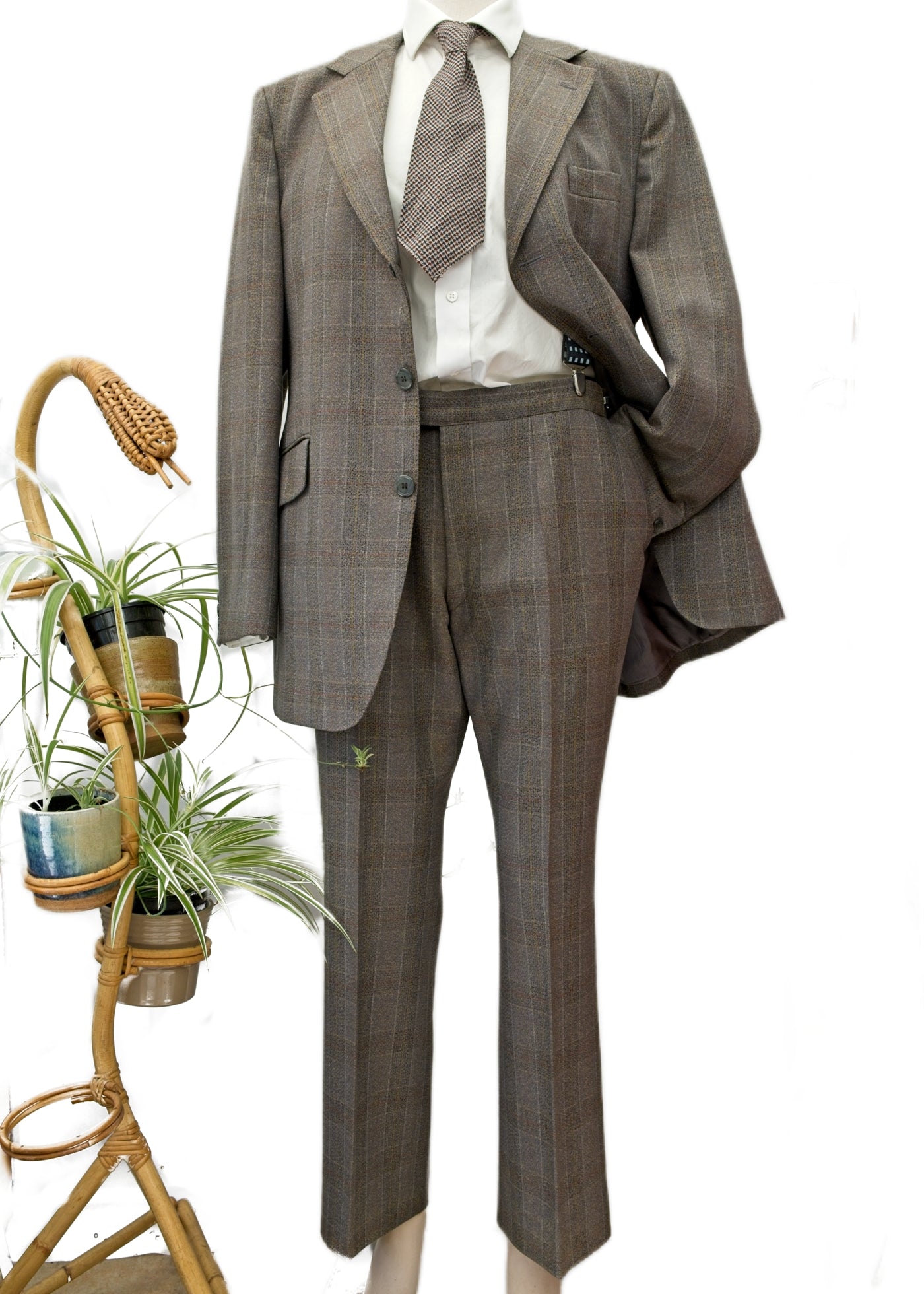 Vintage 1970s mens 2 Piece Kilmaine Grey Check Wool Suit • 44"