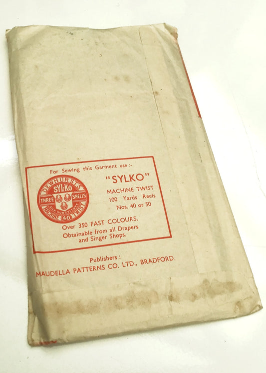 1940s Vintage Maudella #4529 Dressmaking Pattern • Pyjamas 36"