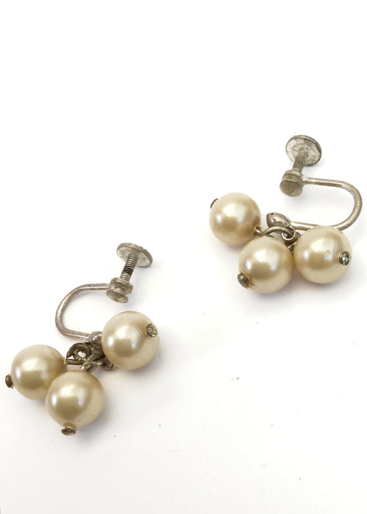 1930s/40s Vintage Faux Pearl Cluster Screw On Earrings