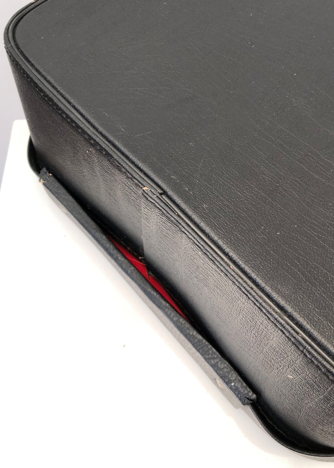 Vintage 60s Black Vanity Case • Purple Lining