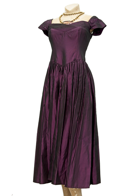 vintage purple taffeta party dress to fit 34 bust, 28 waist,