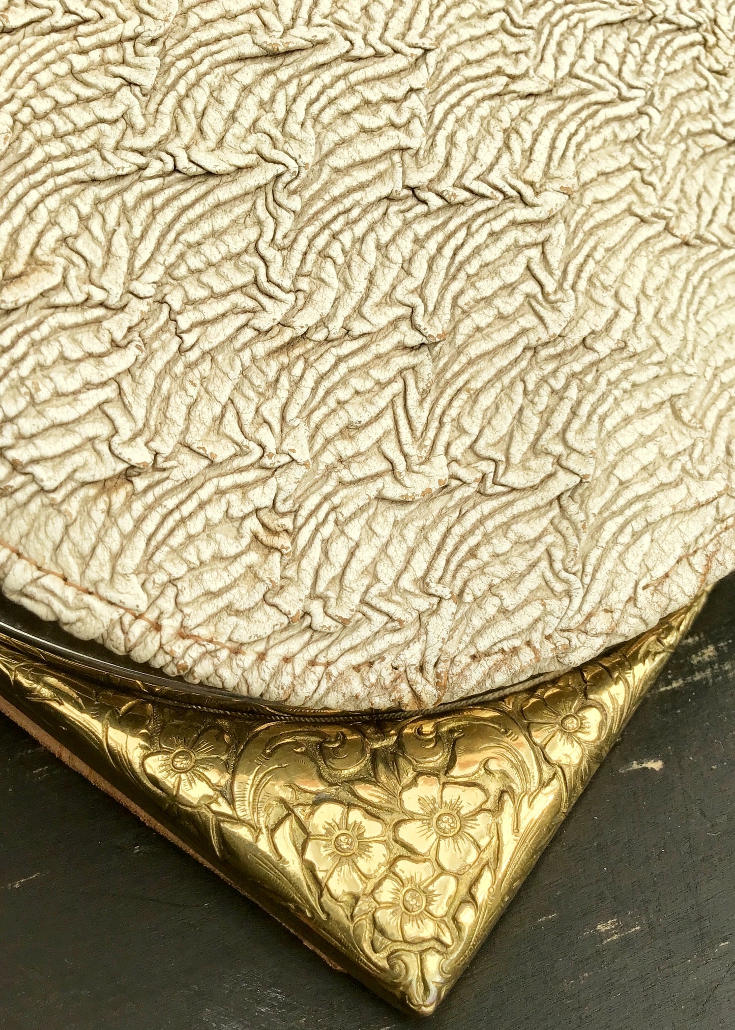 1940s Vintage Textured Leather Clutch Purse with Engraved Gold Frame Corners