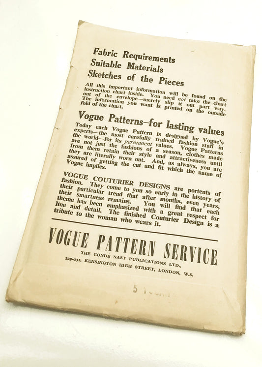 1940s Vintage Vogue #5843 Dressmaking Pattern • Round Neck Blouse 34"