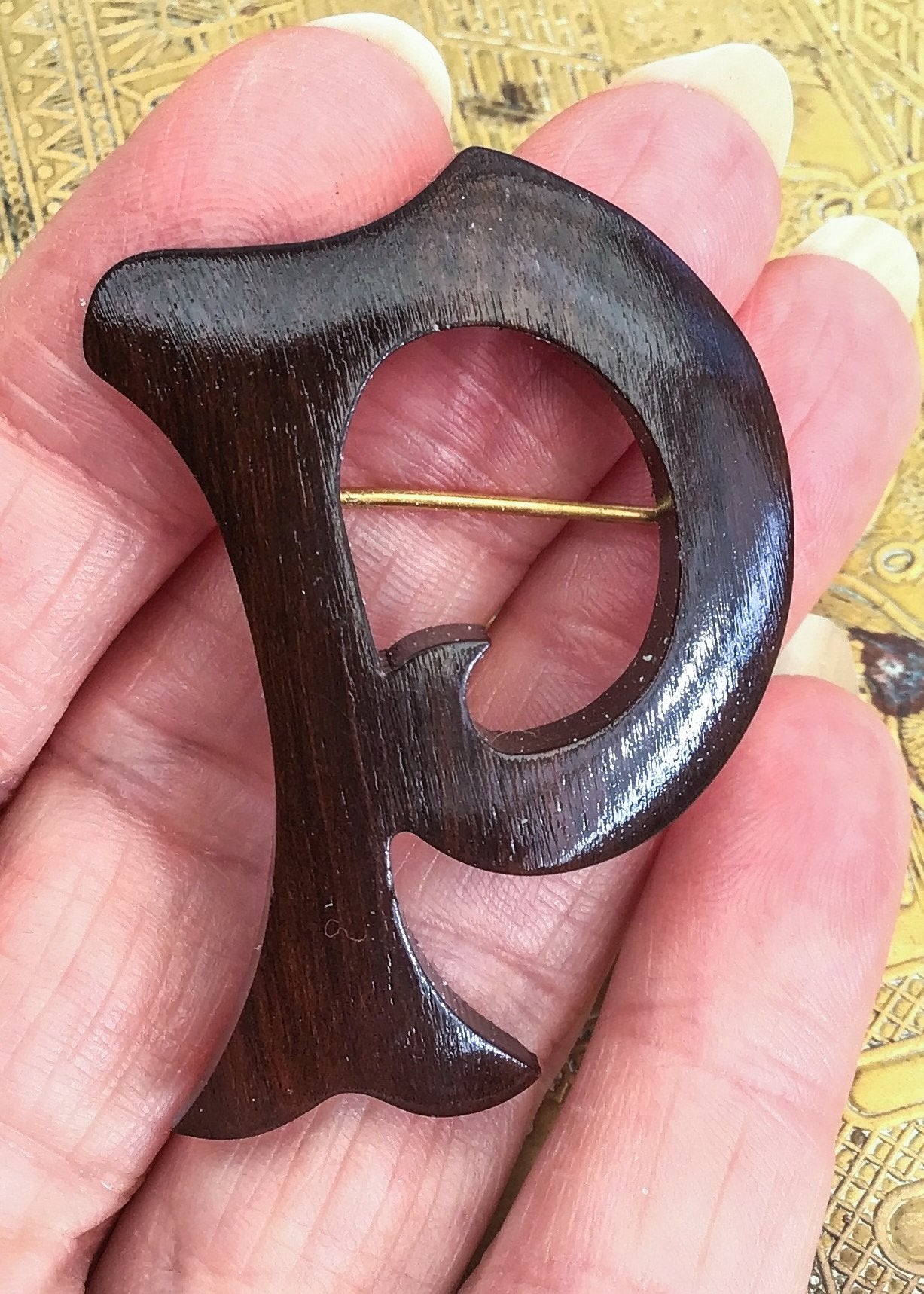 Vintage 40s Carved Wooden Brooch Pin of the Letter 'P'