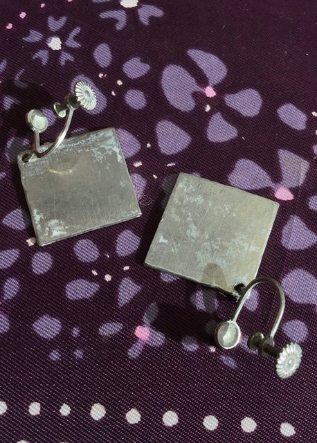 1940s Vintage Modernist Hammered Screw On Dangle Earrings