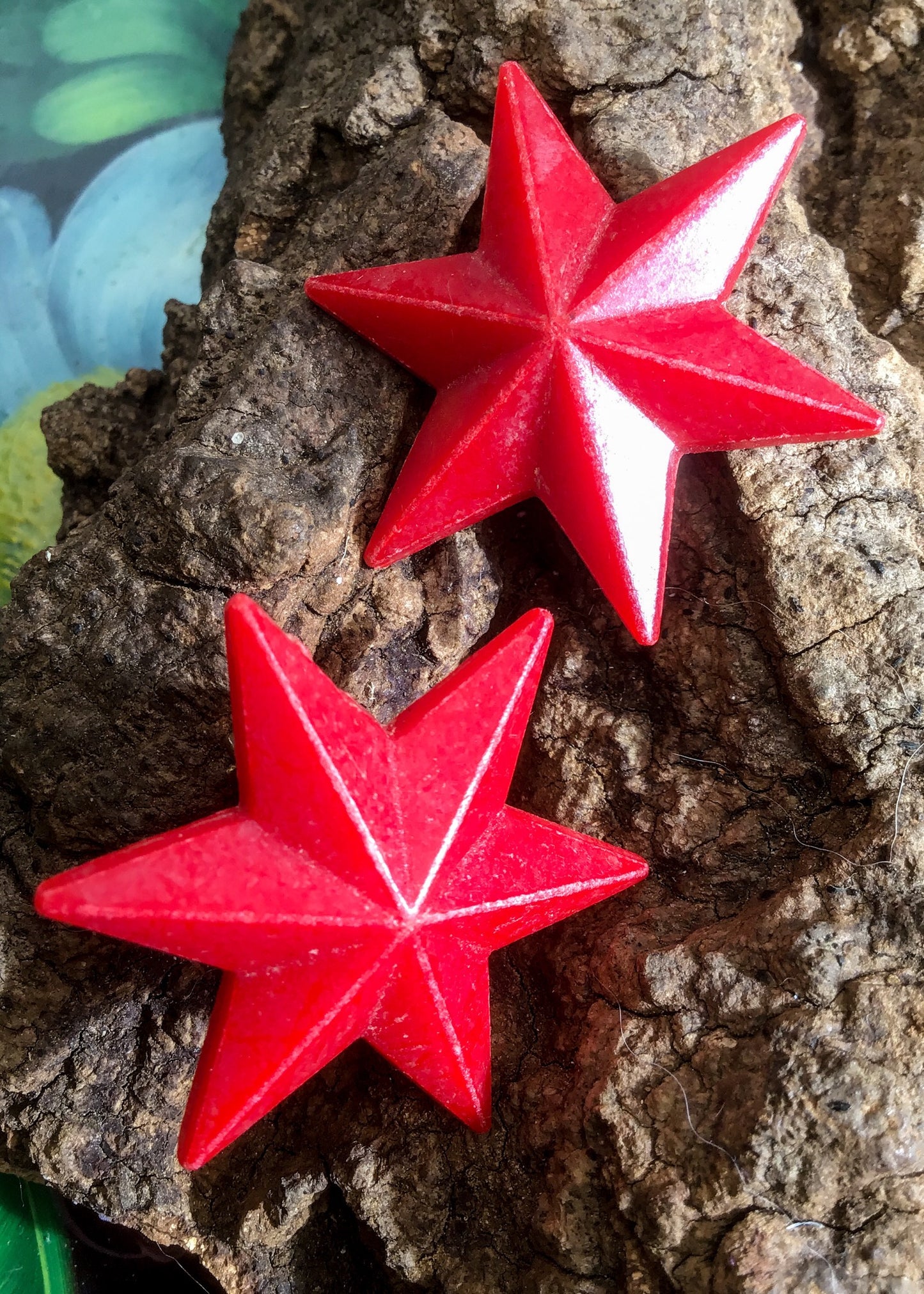 1980s Red Plastic Pop Art Vintage Clip On Earrings