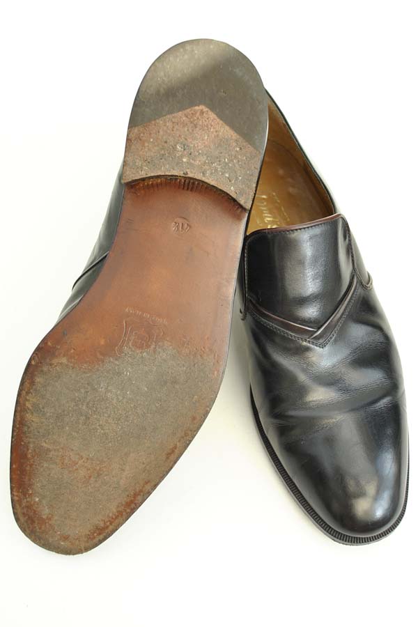 1970s Vintage Men's Black Leather Mod Loafers Slip on Dress Shoes • Size 41.5