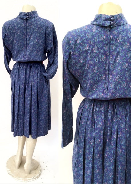 1980s Dereta Purple Paisley Long Sleeve Dress with Pockets