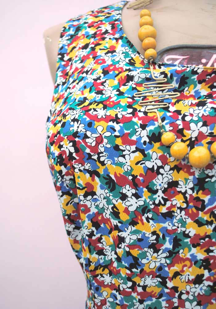 1980s Vintage Multicolour Crepe Sleeveless Drop Waist Flapper Sun Dress
