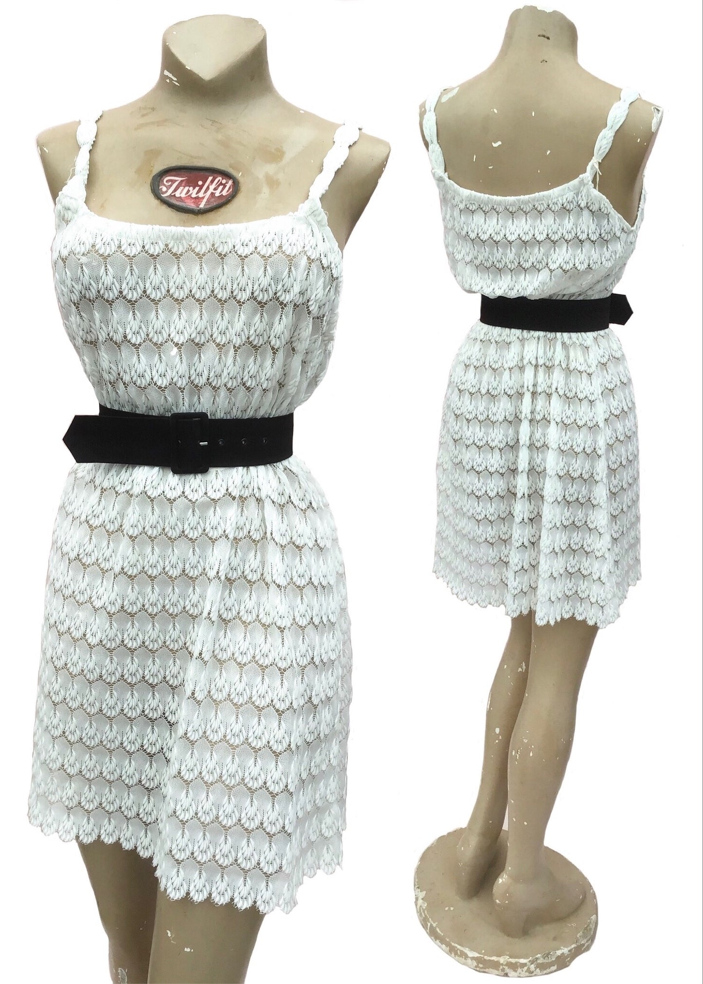 Vintage white stretch lace mini dress