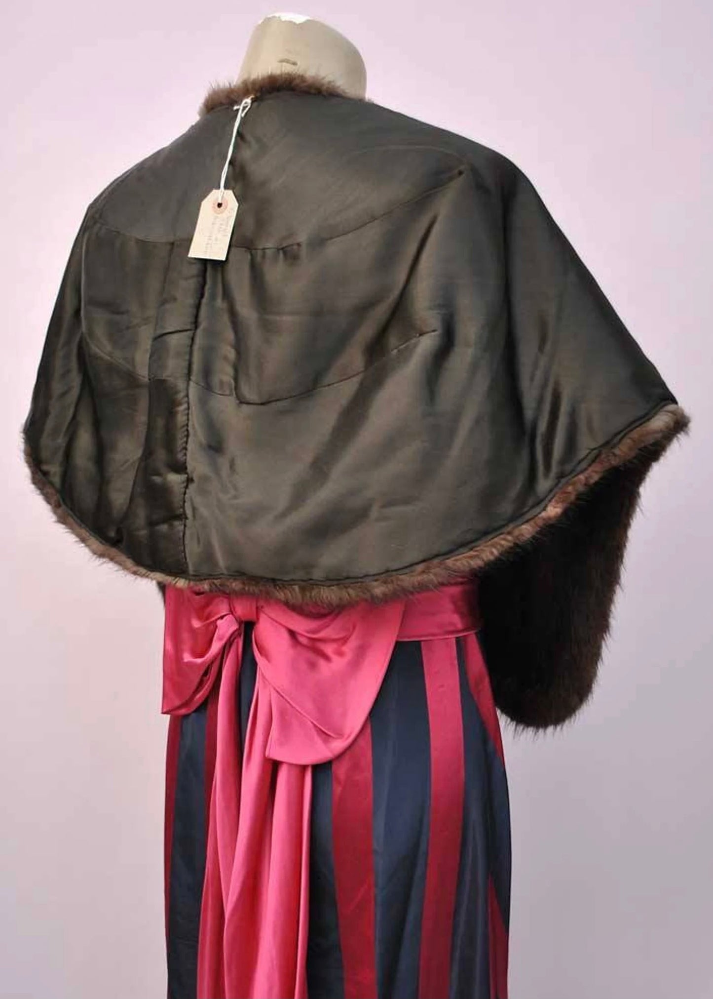 Superb Vintage 50s Luxurious Brown Fur Stole Wrap Hollywood Glam • Goodwood