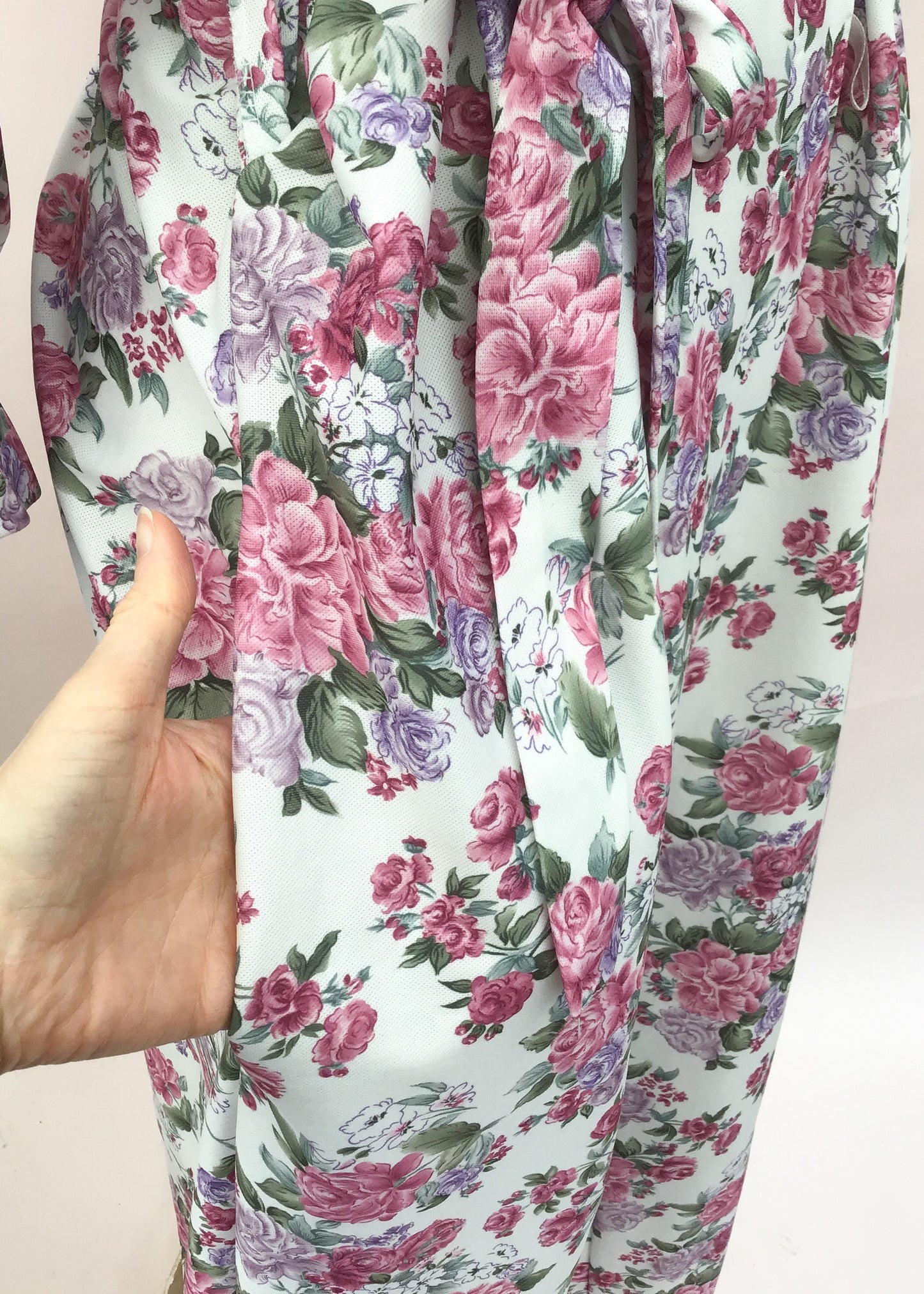 1960s Vintage Pink Floral Robe Housecoat • Dressing Gown