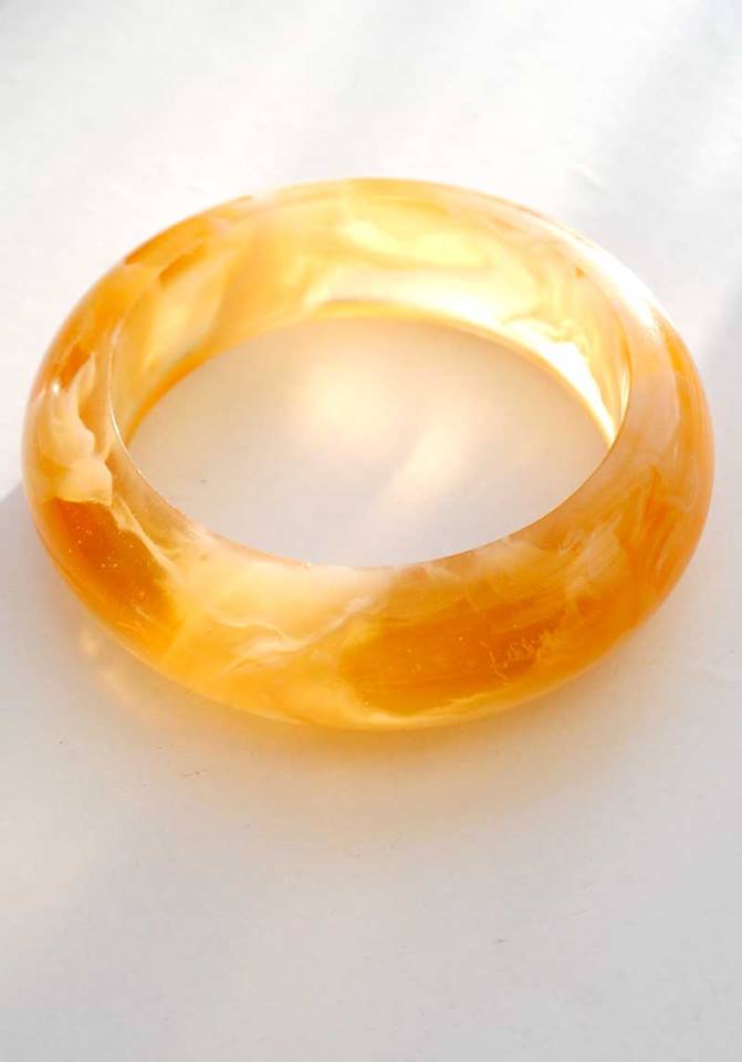 Retro Vintage Applejuice Apricot Swirl Domed Bangle