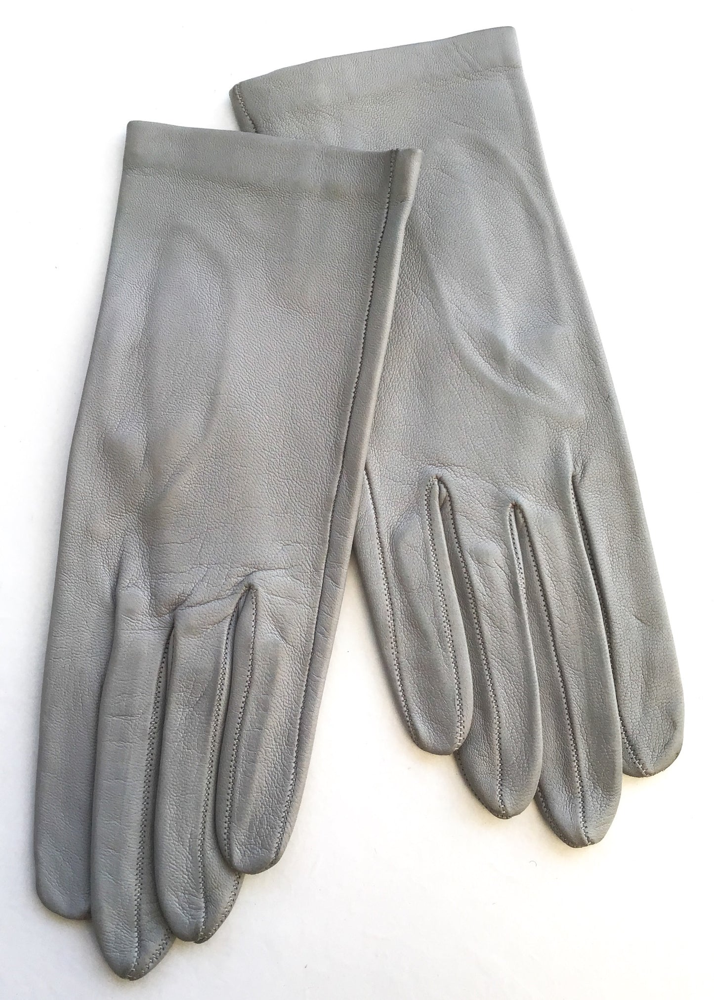 1960s Vintage Dove Grey Leather Gloves • Wrist Length Gloves • Size 7