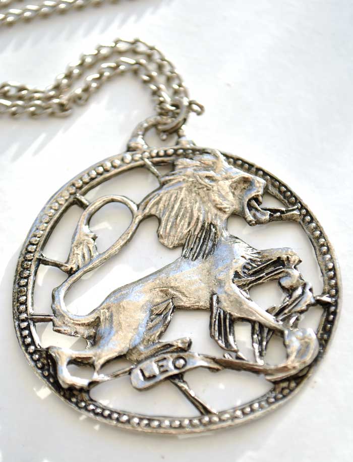 large astrology sign leo necklace