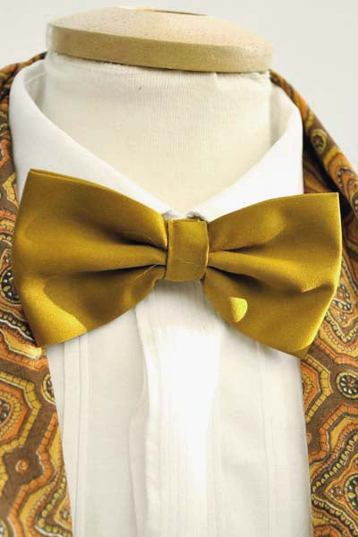 1990s Men's Gold Satin Bow Tie and Cummerbund Set