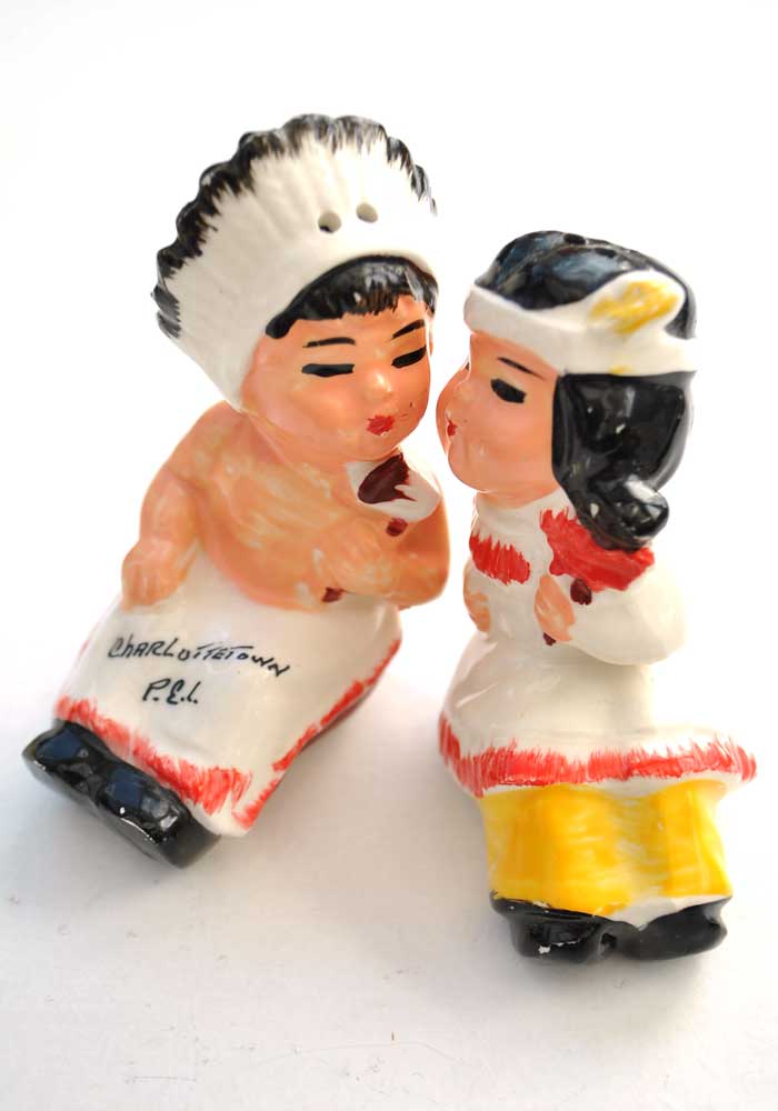 van tellingen kissing indian chief salt and pepper