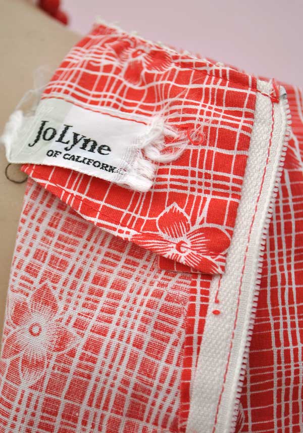 1960s Vintage 60s Red Floral Cotton Mini Dress • Baby Doll • Scooter Dress • Jo Lyne of California